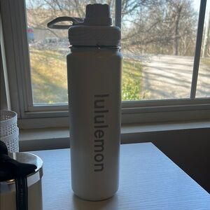 Lululemon Back to Life Sport Bottle 24oz